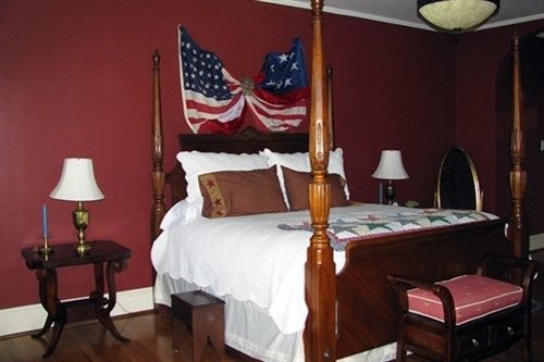 Hill Crest Bed & Breakfast Clifton Forge Exterior photo