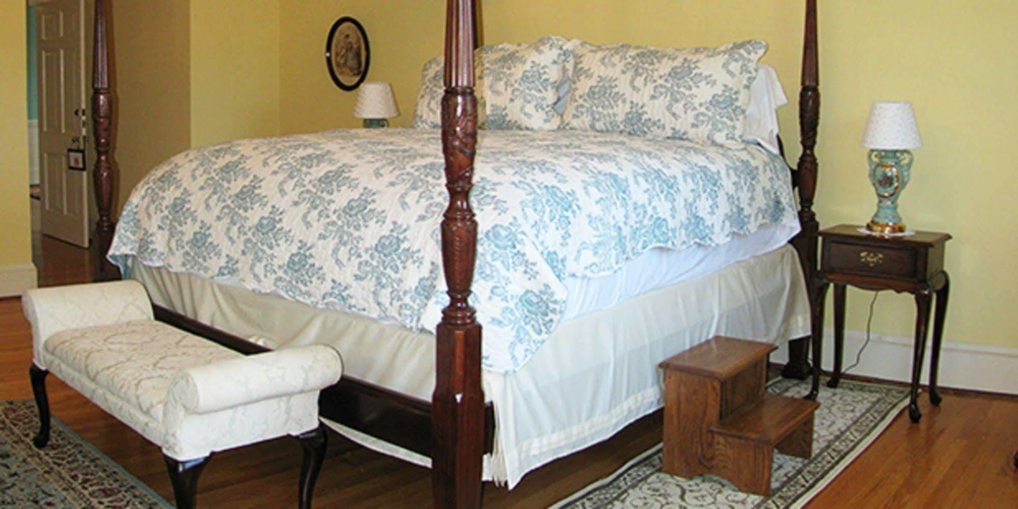 Hill Crest Bed & Breakfast Clifton Forge Exterior photo